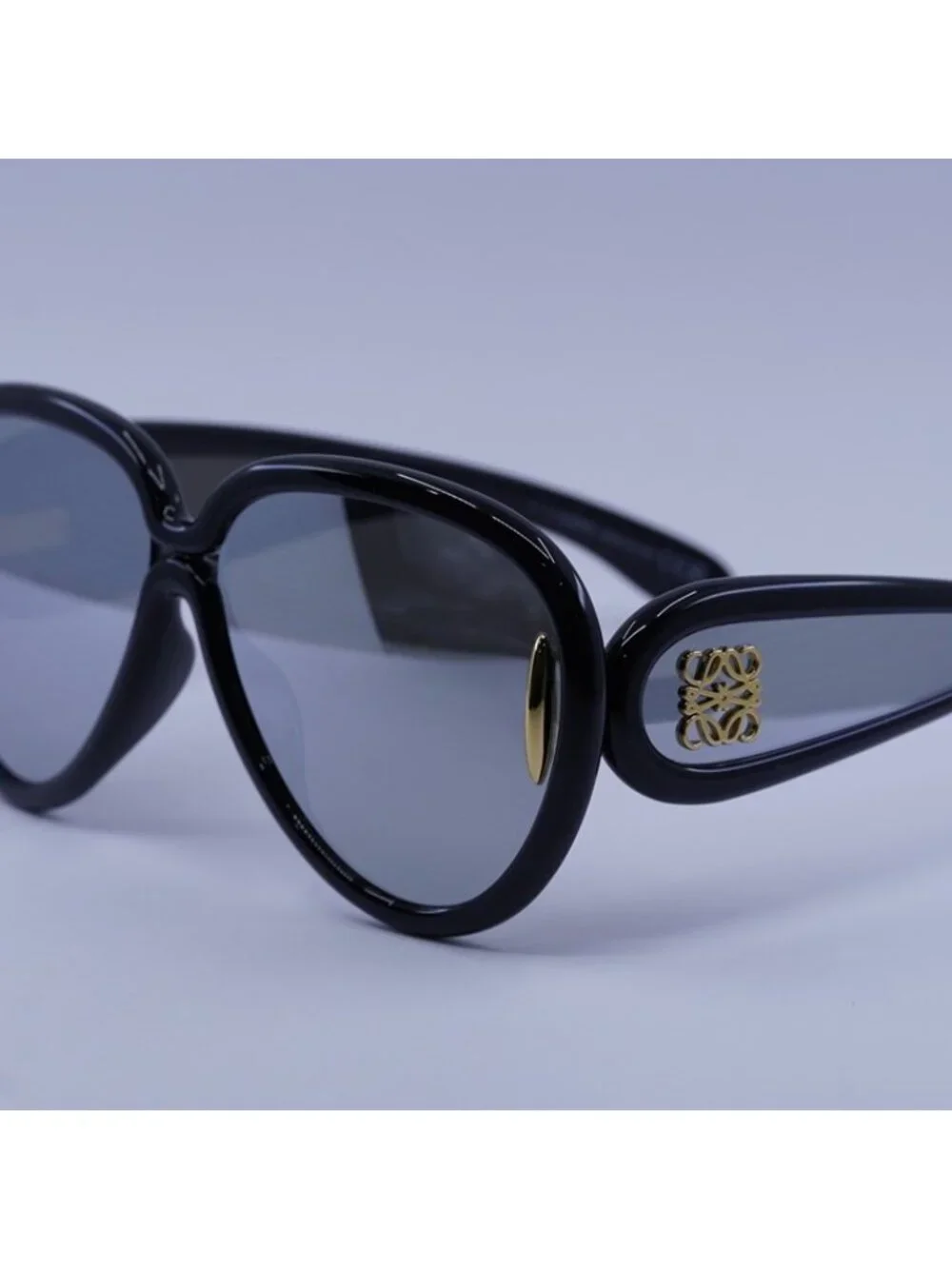 Loewe LW40132I 01C Sunglasses Shiny Black Aviator Frame, Smoke Mirror Lenses